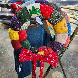 Vintage 70s Wreath Quilted Stuffed Fabric Handmade